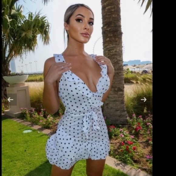 NWT❣️Polka Dot Ruffle Trim Open Back Mini Dress 🦄 - Picture 4 of 12